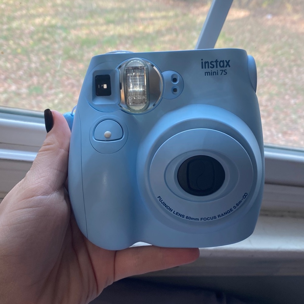 FUJIFILM Instax Mini 7s Instant Camera-Light Blue